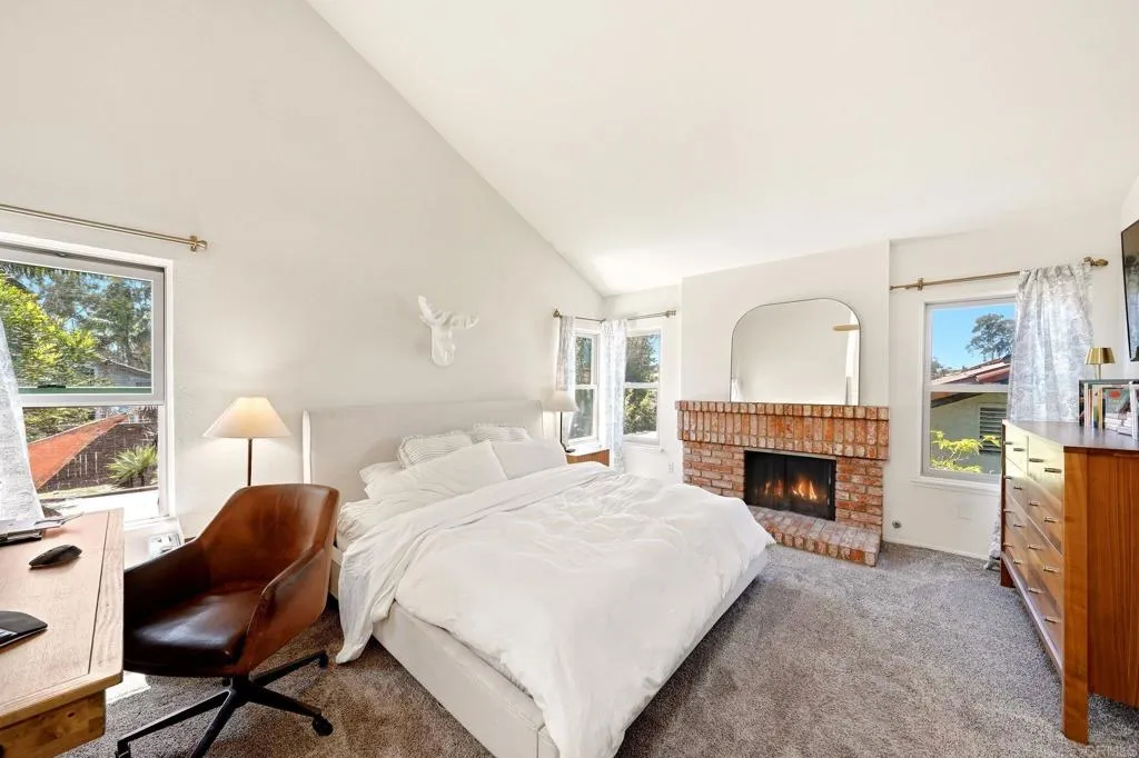 https://cdn.realtyfeed.com/cdn/127/306784551/40e4b0a440a086ba890d984a7bd93887.webp
