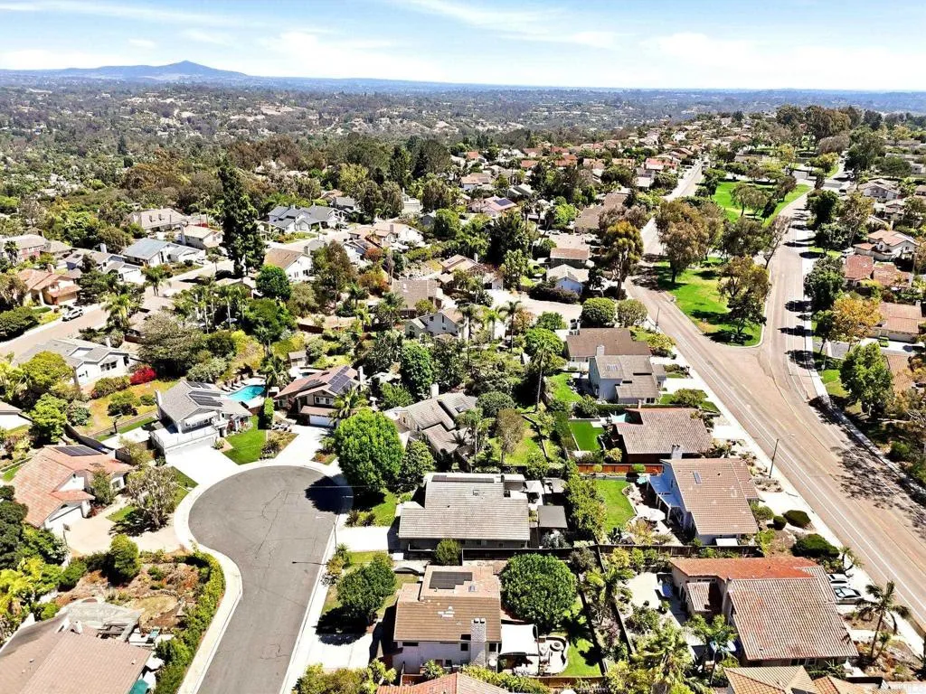 https://cdn.realtyfeed.com/cdn/127/306784551/50dd8149d7f49cb1d76dea7f55300ce1.webp