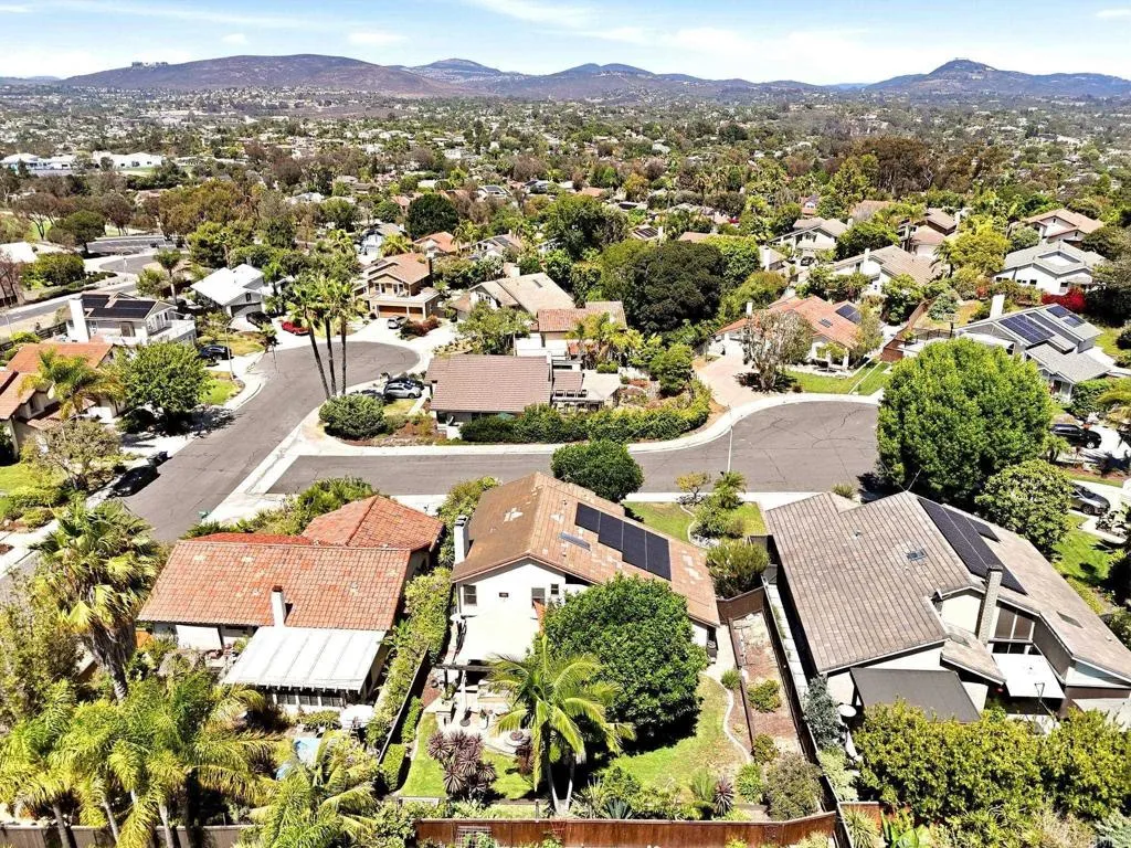 https://cdn.realtyfeed.com/cdn/127/306784551/80795d2f92b46ad2078ca45af8722a99.webp