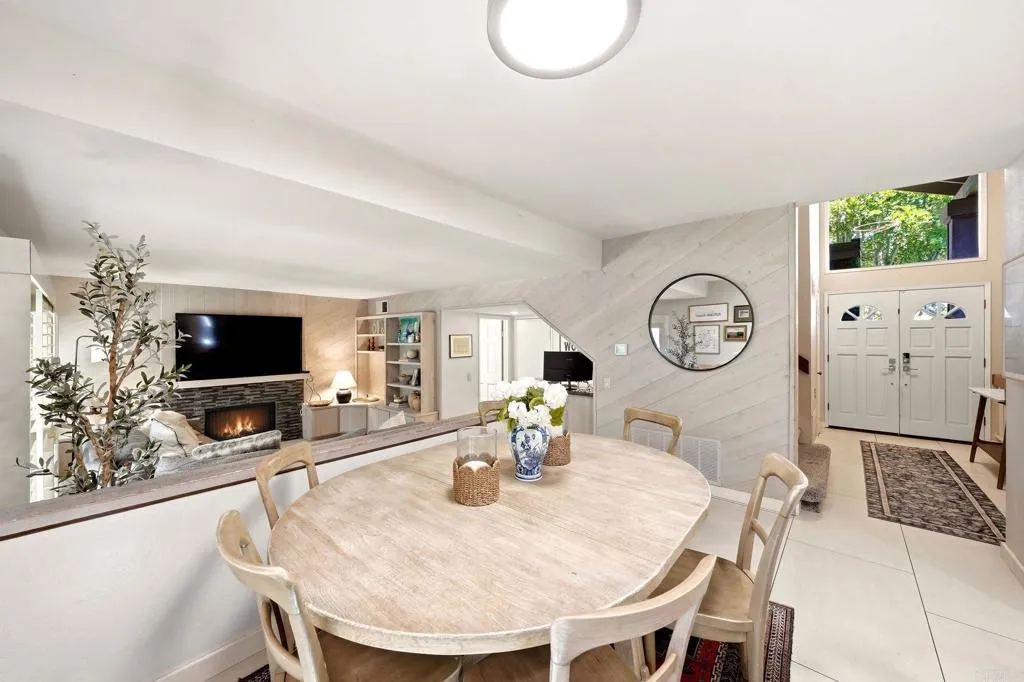 https://cdn.realtyfeed.com/cdn/127/306784551/94b3ba96bdf824829e757d28d87b10c8.webp