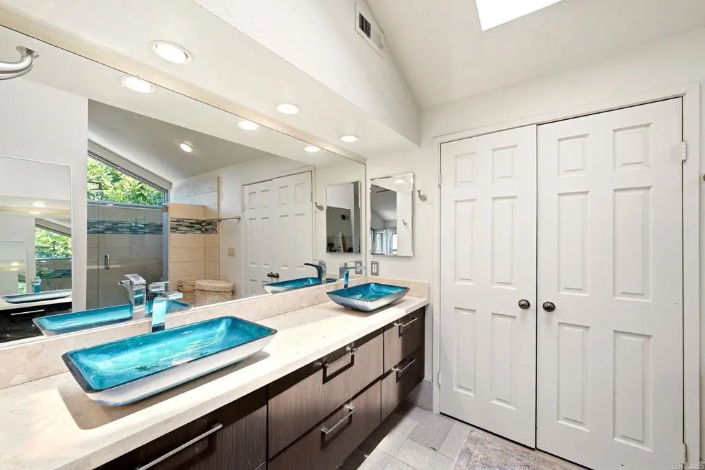 https://cdn.realtyfeed.com/cdn/127/306784551/9dfc19e751a0e3157d5a7b097d8f0b93.webp