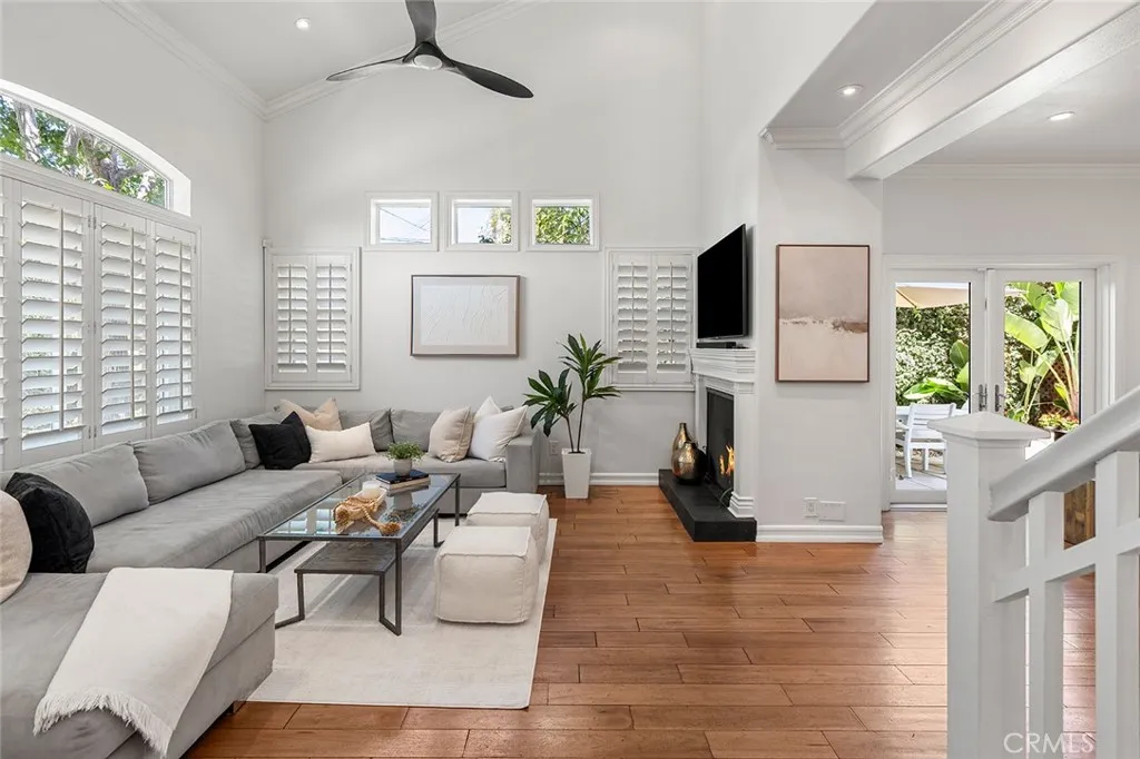 302 Turtle Bay Ln