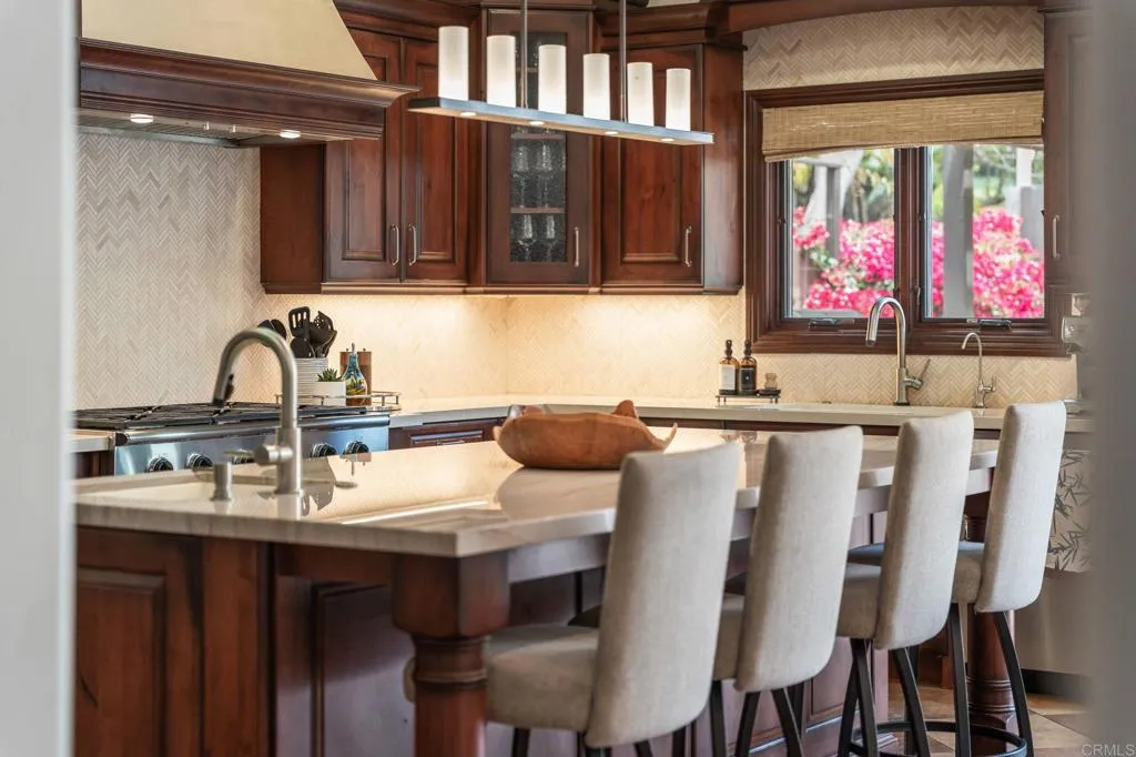 https://cdn.realtyfeed.com/cdn/127/306784569/43ee5654dd06c99024b0384d1469438e.webp