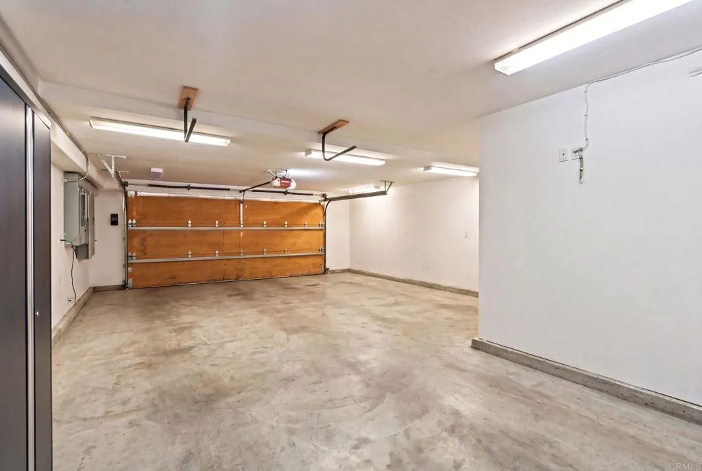 https://cdn.realtyfeed.com/cdn/127/306784569/4d49fb5c44f6b957848c2956140539ba.webp