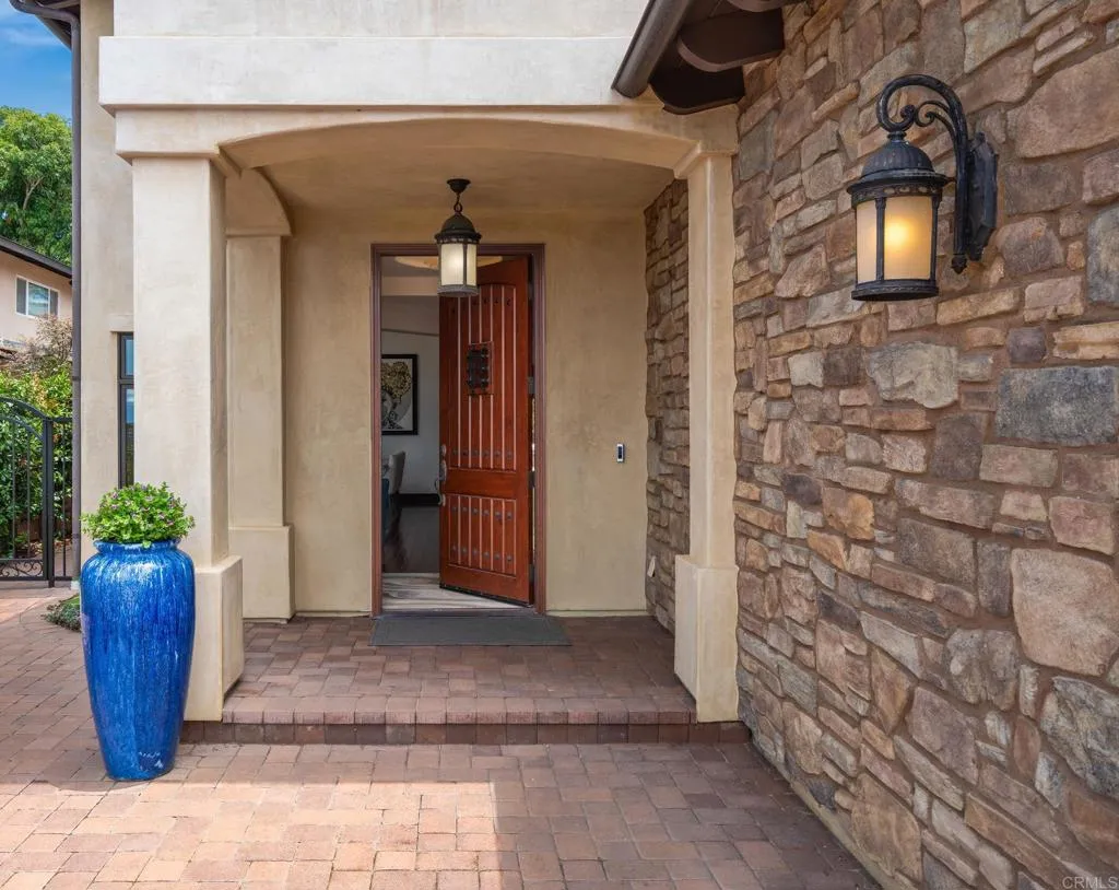 https://cdn.realtyfeed.com/cdn/127/306784569/681ef243d007c8c5f1e963d43ec9bb13.webp