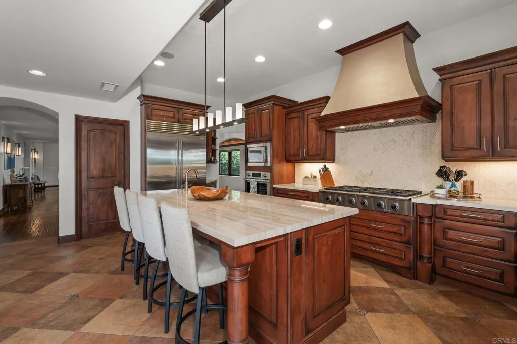 https://cdn.realtyfeed.com/cdn/127/306784569/9e7148d9bacd247124bbe2c991d7a1eb.webp
