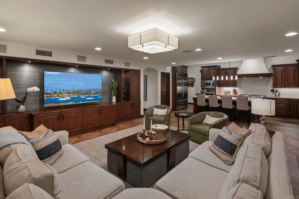https://cdn.realtyfeed.com/cdn/127/306784569/b7e7ea3f1c3dcf89f460795e36ec0bed.webp