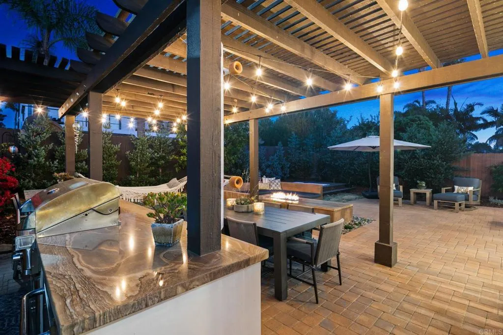 https://cdn.realtyfeed.com/cdn/127/306784569/d49c24ef481f7f0ee779628d4a565fed.webp