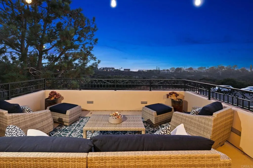 https://cdn.realtyfeed.com/cdn/127/306784569/f0624d7466dfb65c9f8cc9b26586819f.webp