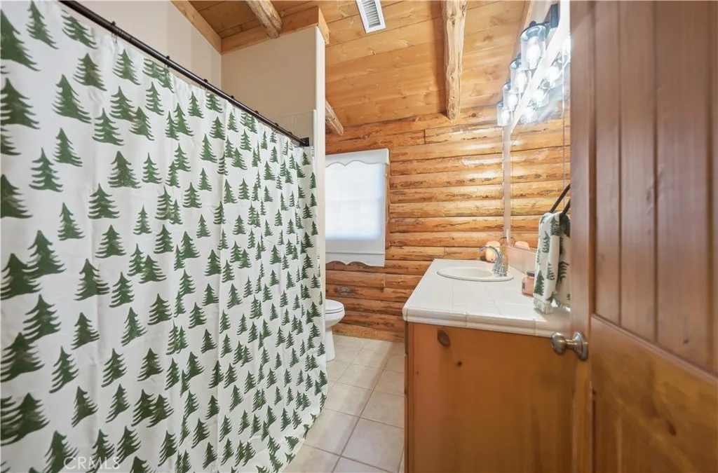 https://cdn.realtyfeed.com/cdn/127/306784576/0c9a90e1ec98c2599a40388dbce83b79.webp