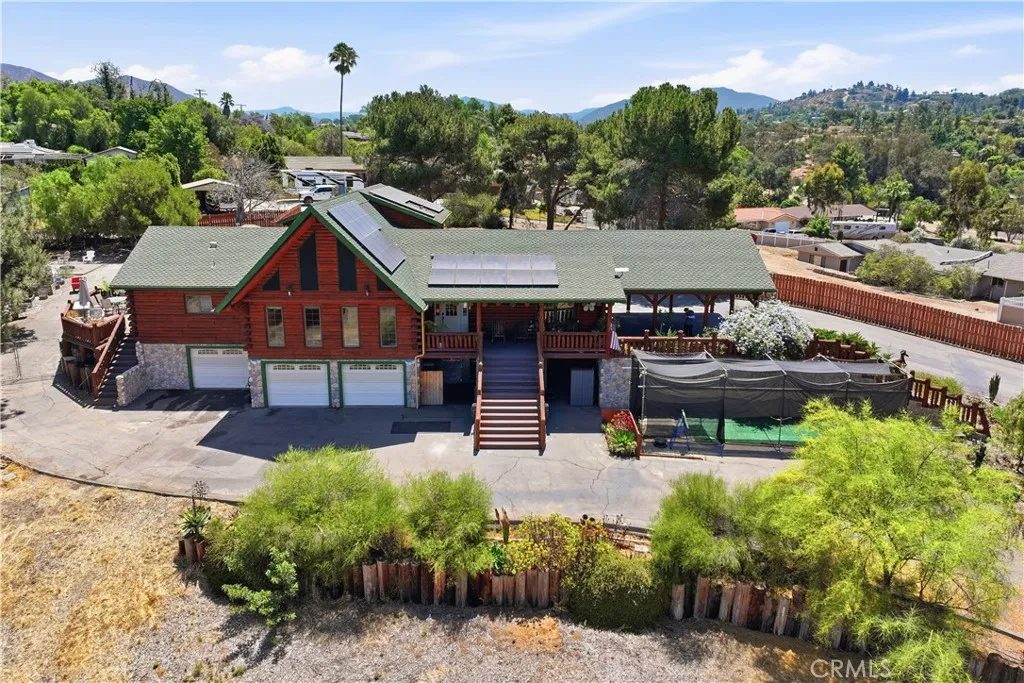 https://cdn.realtyfeed.com/cdn/127/306784576/1cb5aa5c5d7dbe2892e073d3d1af0ee5.webp