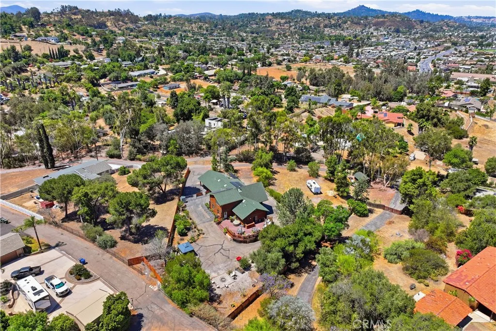 https://cdn.realtyfeed.com/cdn/127/306784576/1e8a07ebf22e60e7f08be0a532dedf25.webp