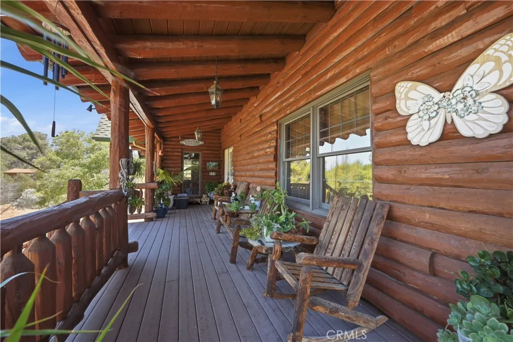 https://cdn.realtyfeed.com/cdn/127/306784576/857ee3dfdb52d06e62a4011c73bd11d1.webp