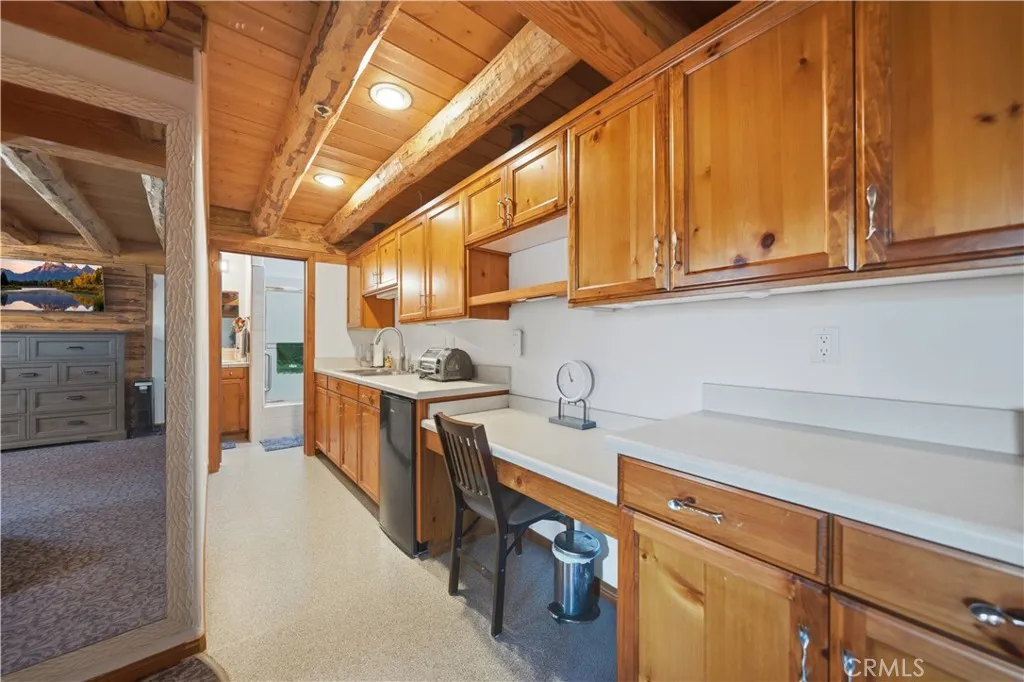https://cdn.realtyfeed.com/cdn/127/306784576/9e8bd259676742ed2f78cc8b55bfdf33.webp