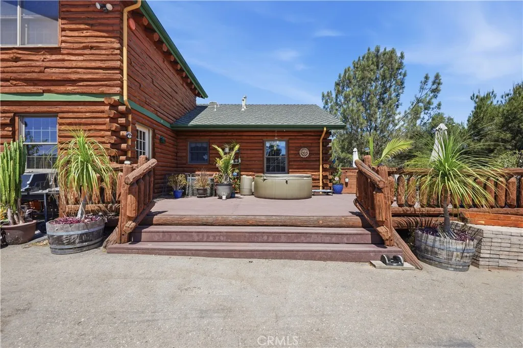 https://cdn.realtyfeed.com/cdn/127/306784576/bf0e3155260800b34492f3e1fe0849ab.webp