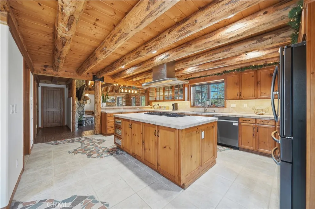 https://cdn.realtyfeed.com/cdn/127/306784576/c8991c2c52d2c0add35032ddd5e90c5f.webp