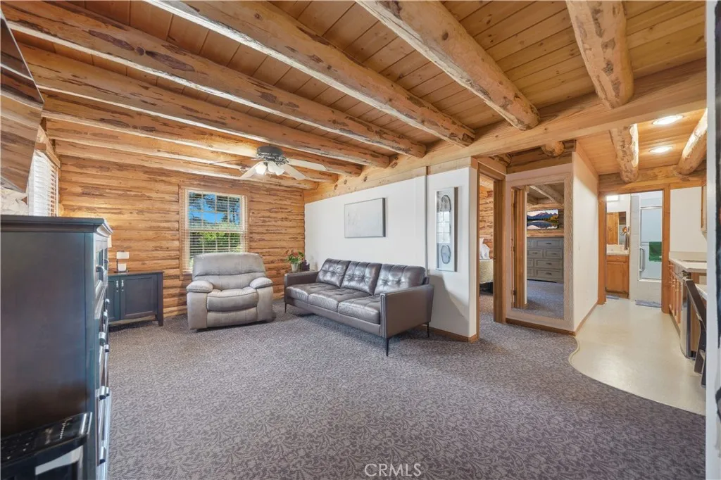 https://cdn.realtyfeed.com/cdn/127/306784576/dac3e5285f4dd2b334fbe9ff48ee467f.webp