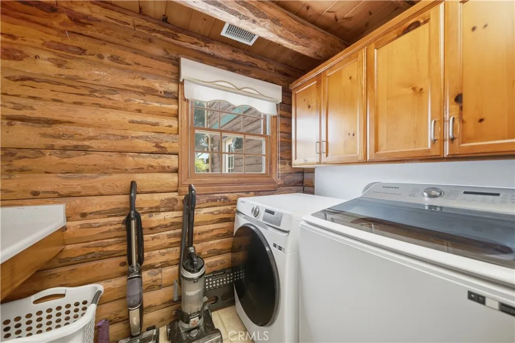 https://cdn.realtyfeed.com/cdn/127/306784576/ddcafc32cde2e42e529b7693ec750081.webp