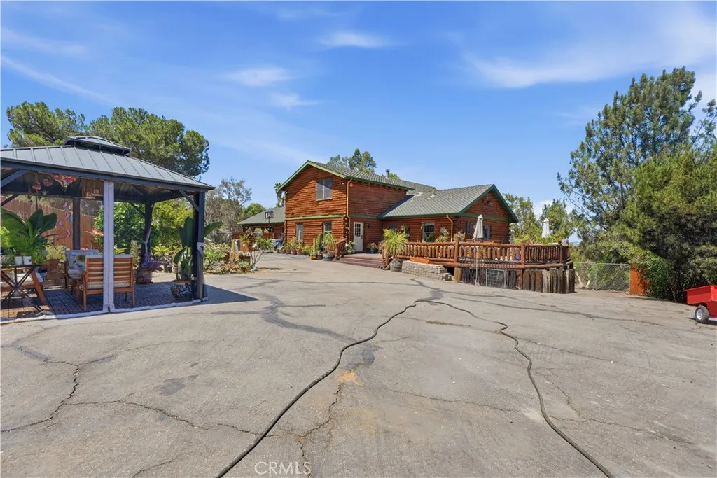 https://cdn.realtyfeed.com/cdn/127/306784576/ebb19c883bda5d5c4b55fb9dbd629b8e.webp