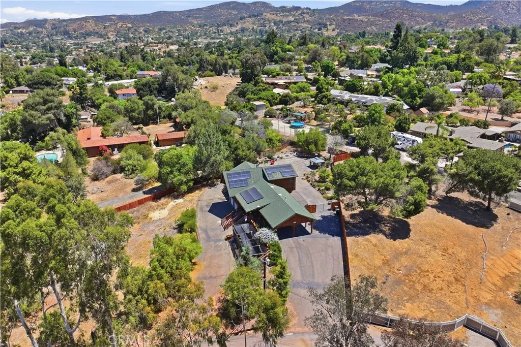 https://cdn.realtyfeed.com/cdn/127/306784576/f07a123a08ee3f62fe2e50e1f1e4a8d7.webp