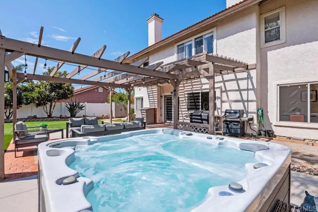 https://cdn.realtyfeed.com/cdn/127/306784634/038831276fde16b64371c81d21efd717.webp