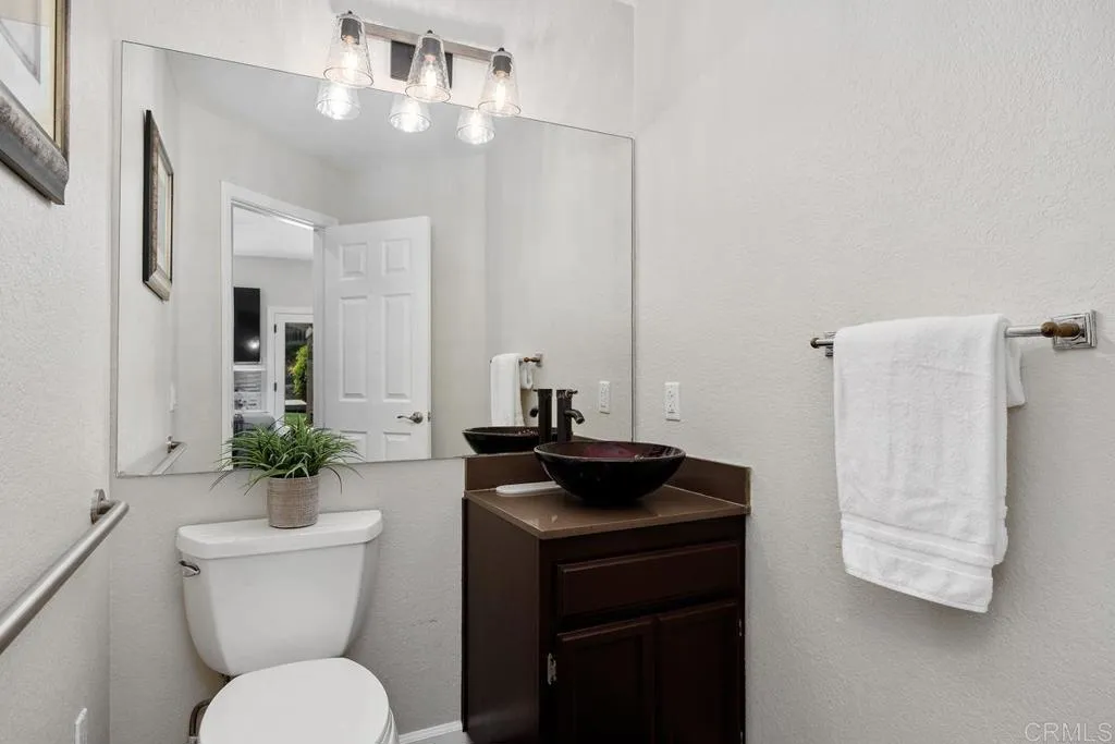 https://cdn.realtyfeed.com/cdn/127/306784634/de8d605a92ad03455aed82eb98406bc9.webp