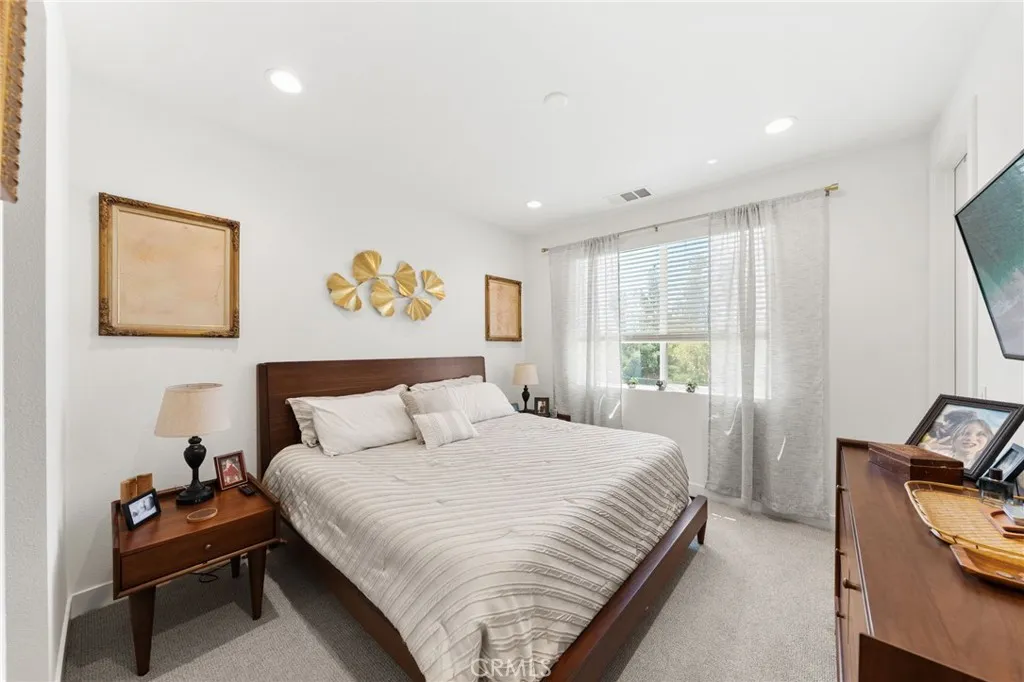 Photo #3: SW26169949 Listing: Photo #3