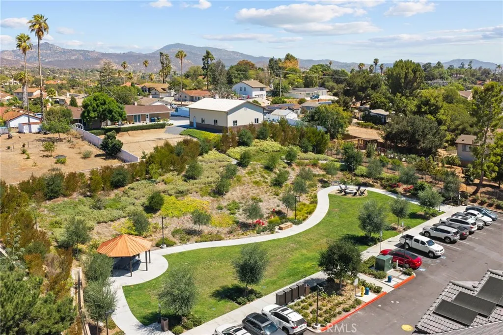 Photo #33: SW26169949 Listing: Photo #33