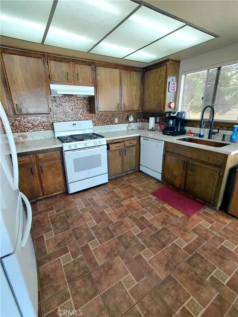Helendale, CA 92342