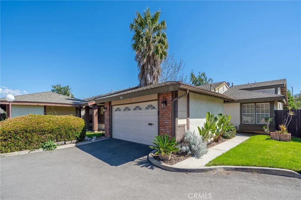 Santa Ana, CA 92701