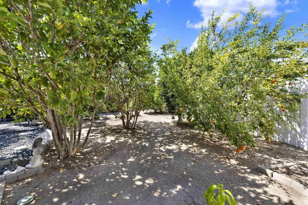 https://cdn.realtyfeed.com/cdn/127/306784880/9be71a72773d280278cf510e39cb7696.webp