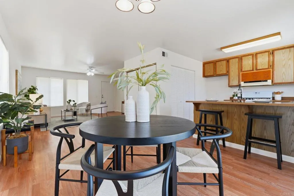 https://cdn.realtyfeed.com/cdn/127/306784900/c130b5d6ddb27d0b04f6193ccbba5513.webp