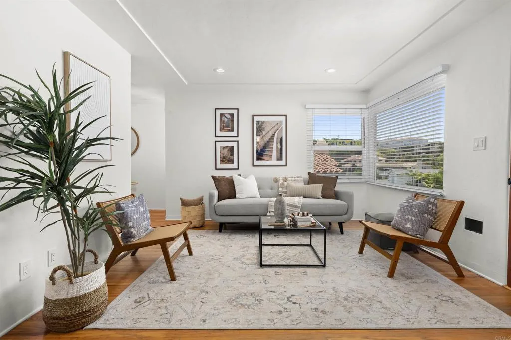 https://cdn.realtyfeed.com/cdn/127/306784960/0d79877b502d1838f4b95df023313414.webp