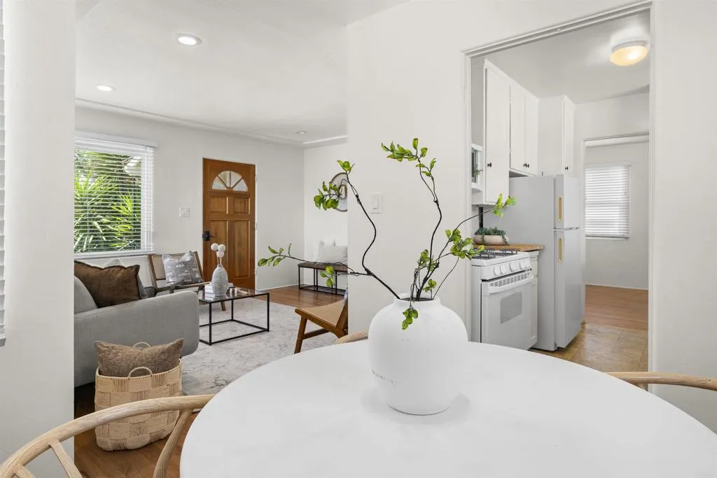 https://cdn.realtyfeed.com/cdn/127/306784960/2d838ff0ed701495ac34f625fb533440.webp