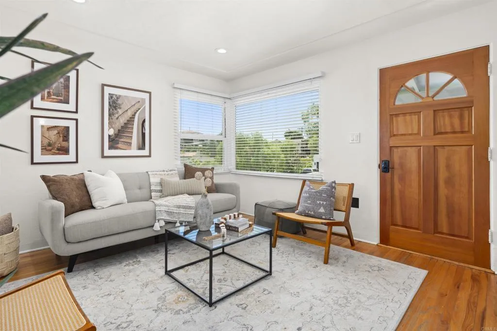 https://cdn.realtyfeed.com/cdn/127/306784960/62798d8af9793487e30839f584a84c60.webp