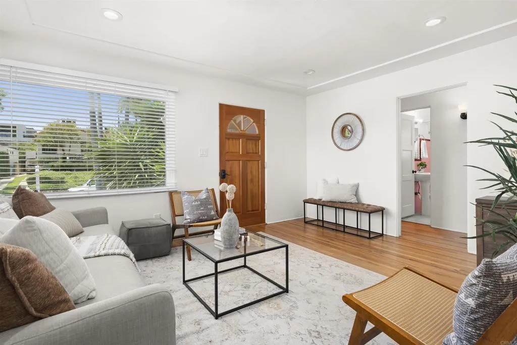 https://cdn.realtyfeed.com/cdn/127/306784960/9bb65bf66f323c12855faf46a9fd8992.webp