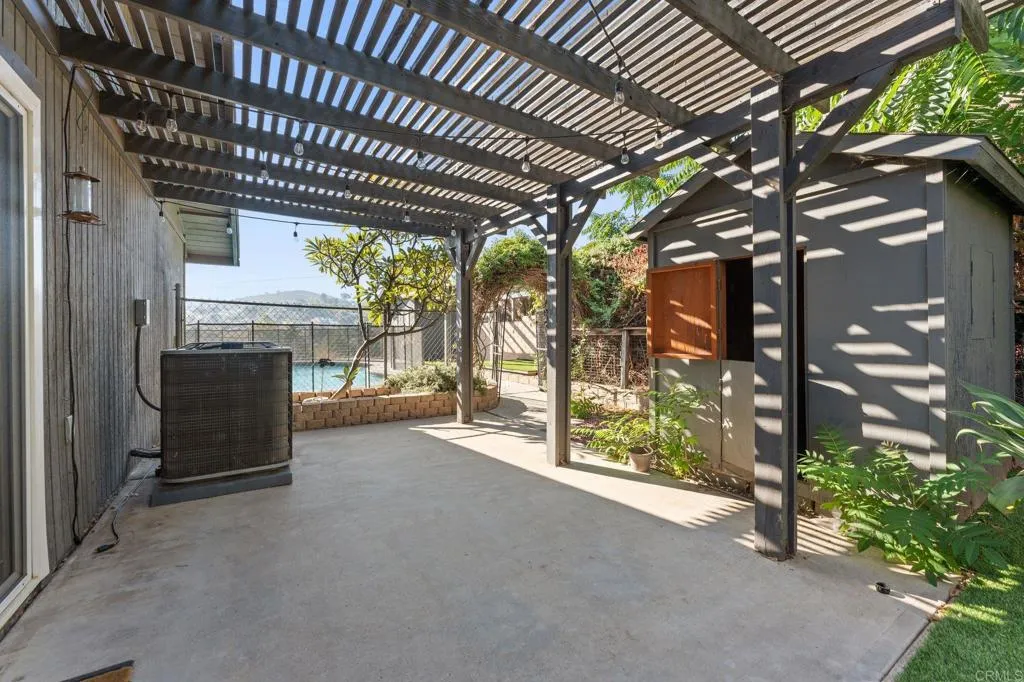 https://cdn.realtyfeed.com/cdn/127/306784963/0e8b2d7feed77a10549423b023afa052.webp