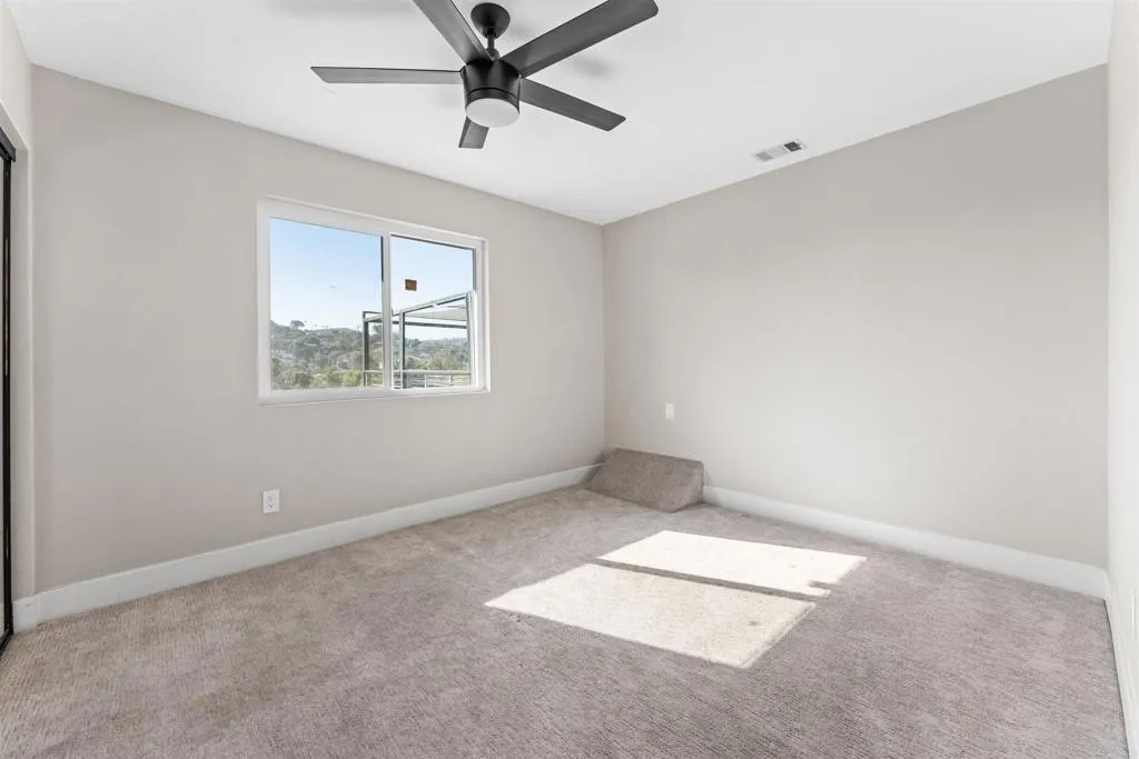 https://cdn.realtyfeed.com/cdn/127/306784963/1473a9ffee5b40c5e58b94a686bc7f8d.webp