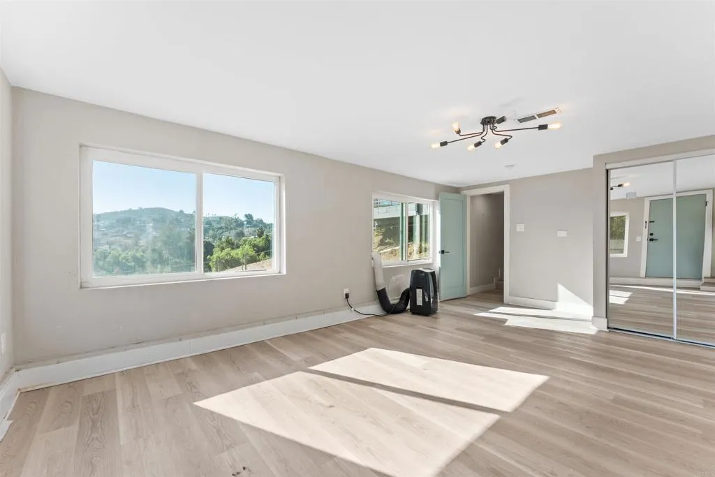 https://cdn.realtyfeed.com/cdn/127/306784963/7bbdcba98e6f9ed22897397b8aede61a.webp