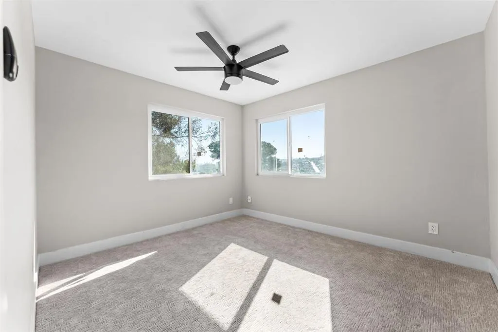 https://cdn.realtyfeed.com/cdn/127/306784963/bfaa89e572ea795c63fc51b4deead41e.webp