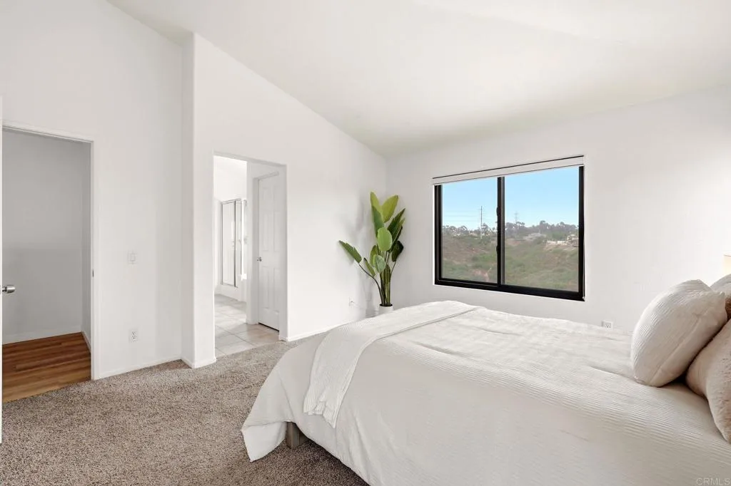 https://cdn.realtyfeed.com/cdn/127/306784983/00d9199335cc25ba9396e617f326ce6f.webp