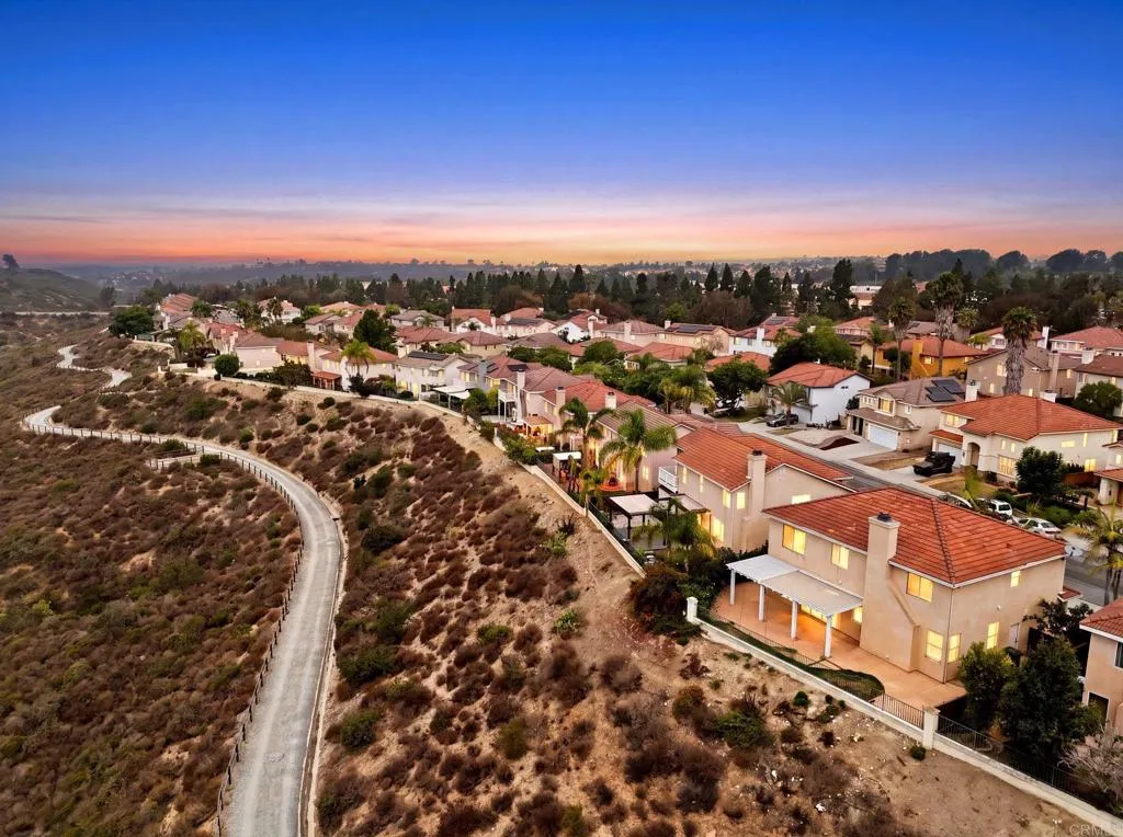 https://cdn.realtyfeed.com/cdn/127/306784983/83544322f7ecaa45c8a2fa78eff9d8bf.webp