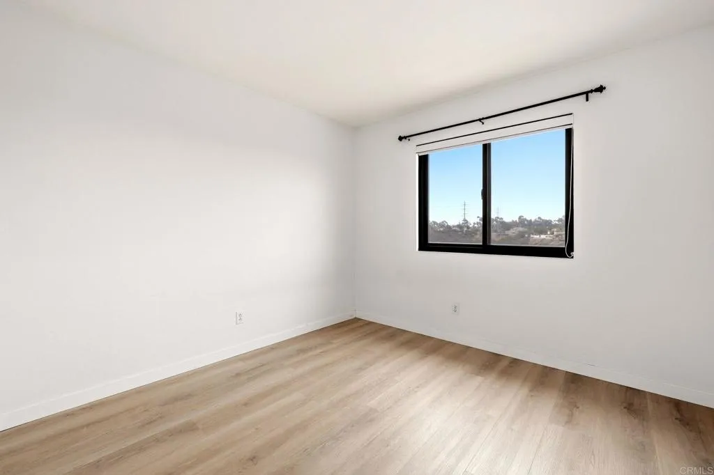 https://cdn.realtyfeed.com/cdn/127/306784983/ca8bdcd0964fef4a613b552245bb21b7.webp