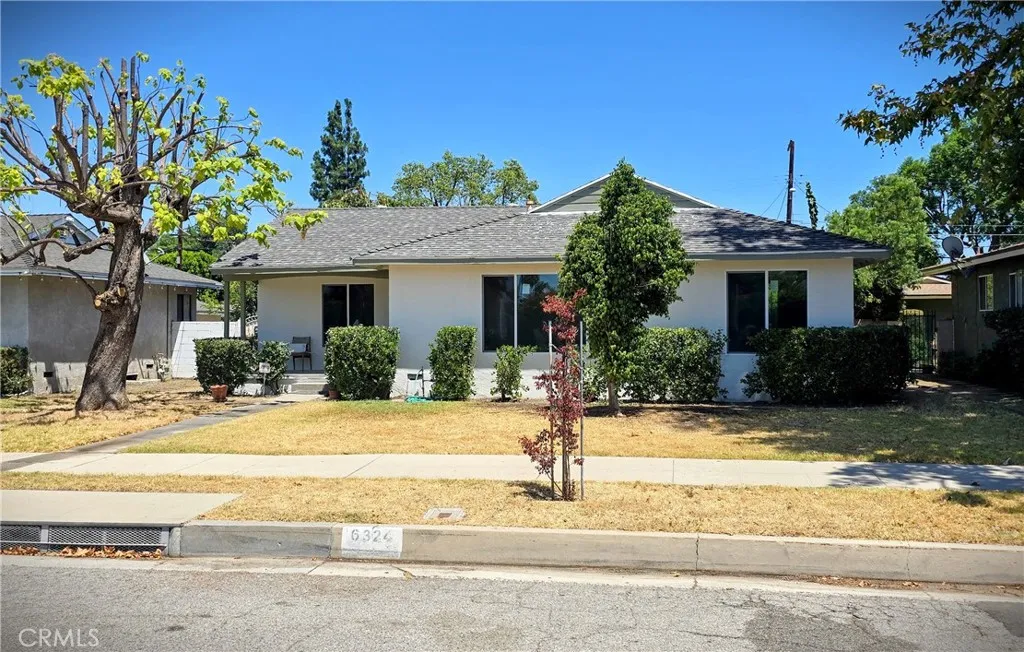 Los Angeles, CA 91335