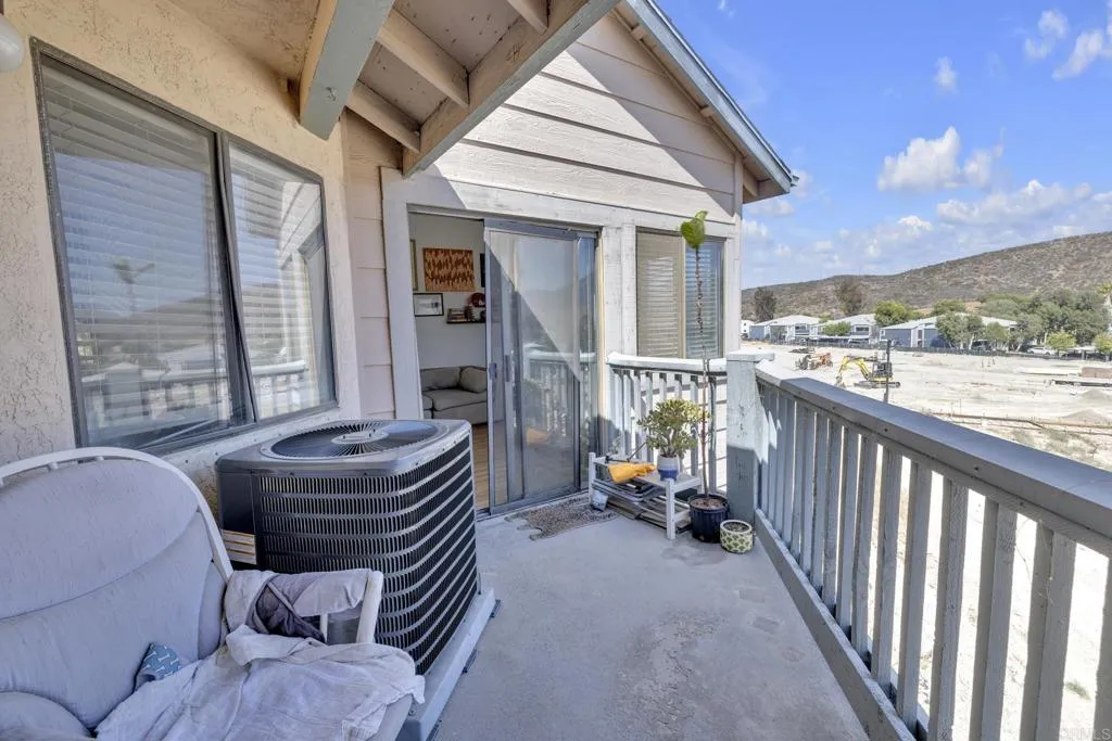 https://cdn.realtyfeed.com/cdn/127/306785010/bfe85ffc7cdf7cd4232aef76463d9b2e.webp