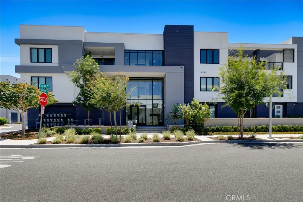 Tustin, CA 92782