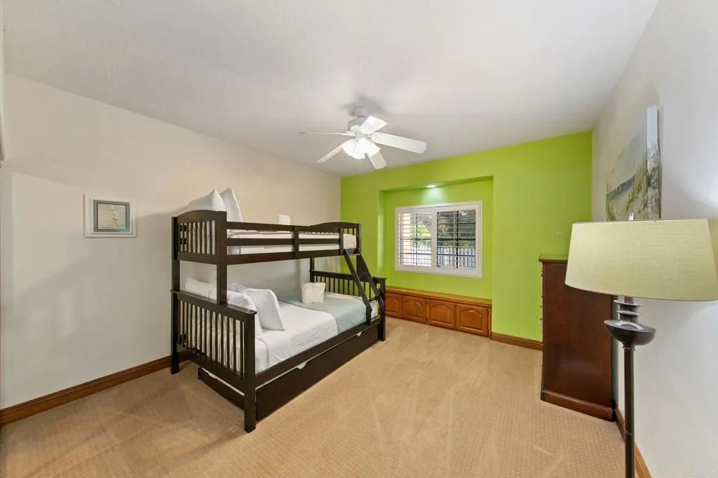 https://cdn.realtyfeed.com/cdn/127/306785030/04727bf187bfc2aa68d5b2f12bc8581d.webp
