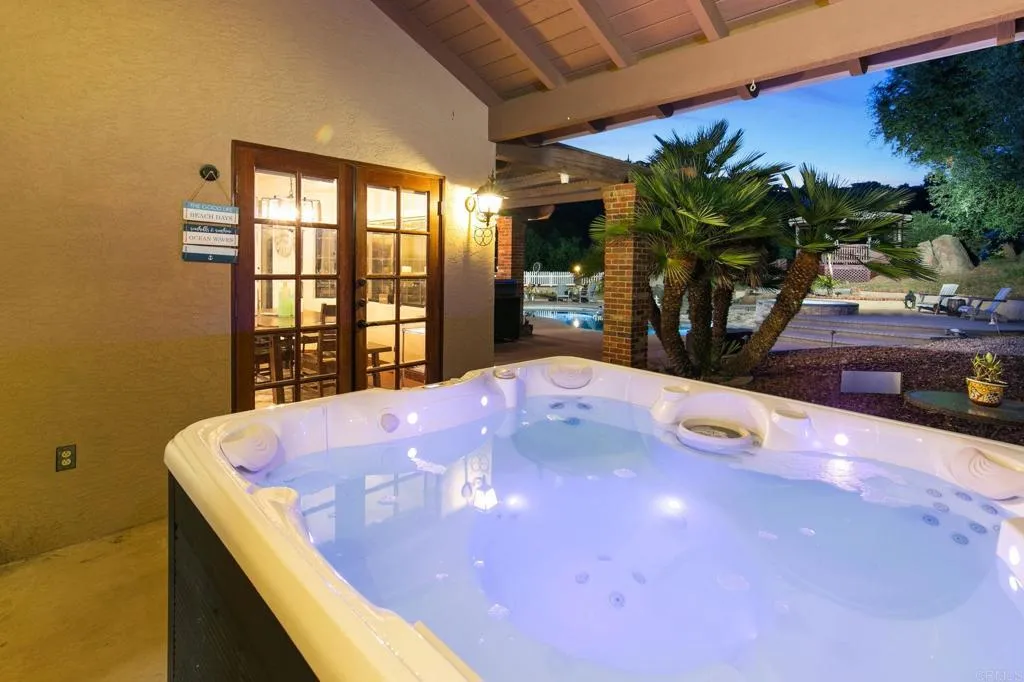 https://cdn.realtyfeed.com/cdn/127/306785030/567c52f4de43b543b69ce6762c08f39f.webp