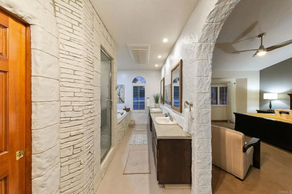 https://cdn.realtyfeed.com/cdn/127/306785030/8daf12641ffc3054a4bfb919a084aabe.webp