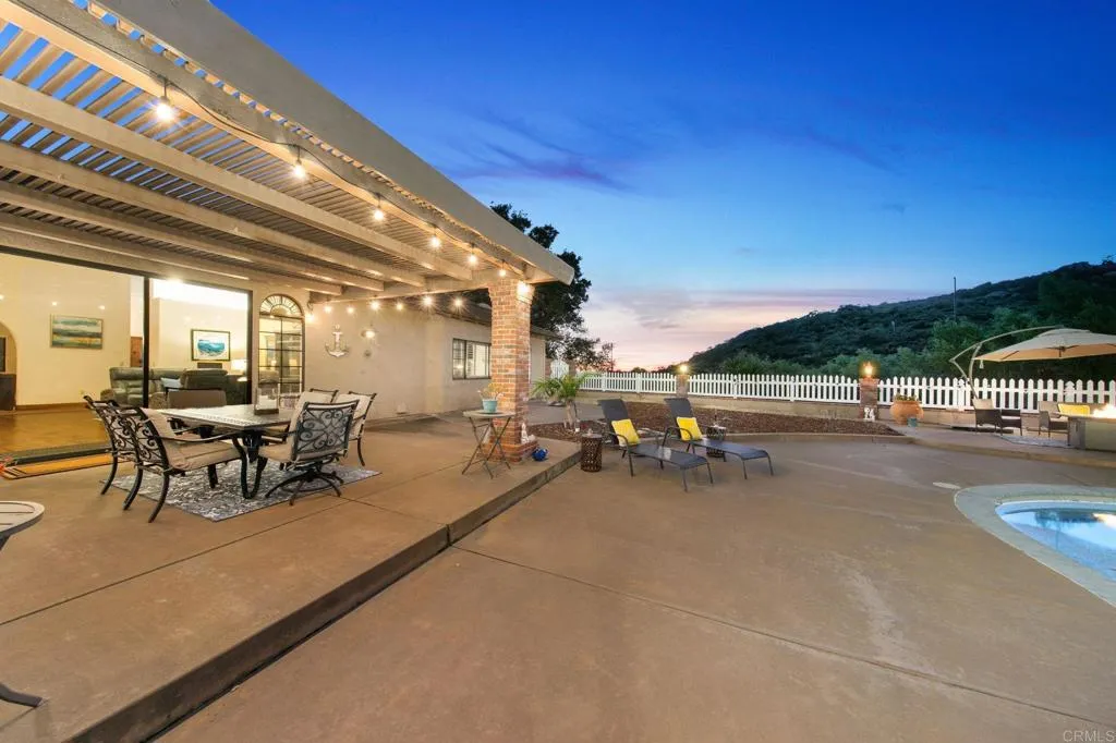 https://cdn.realtyfeed.com/cdn/127/306785030/a69815c2cb7508101c6e20d605536304.webp